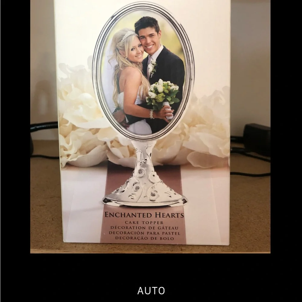 BRAND NEW! Lenox cake topper photo frame
